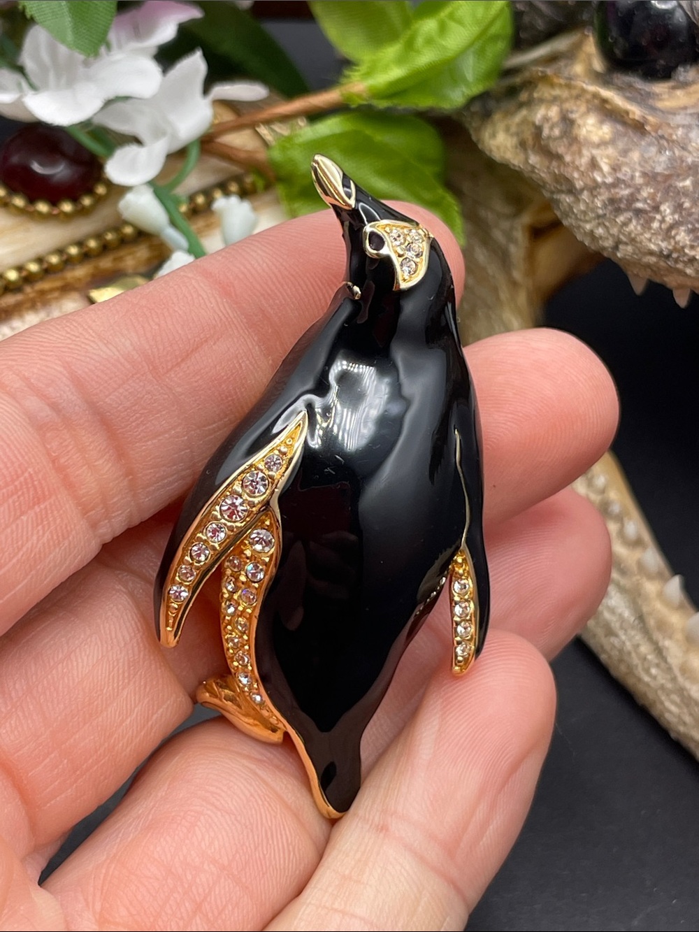 Swavorski penguin brooch vintage
